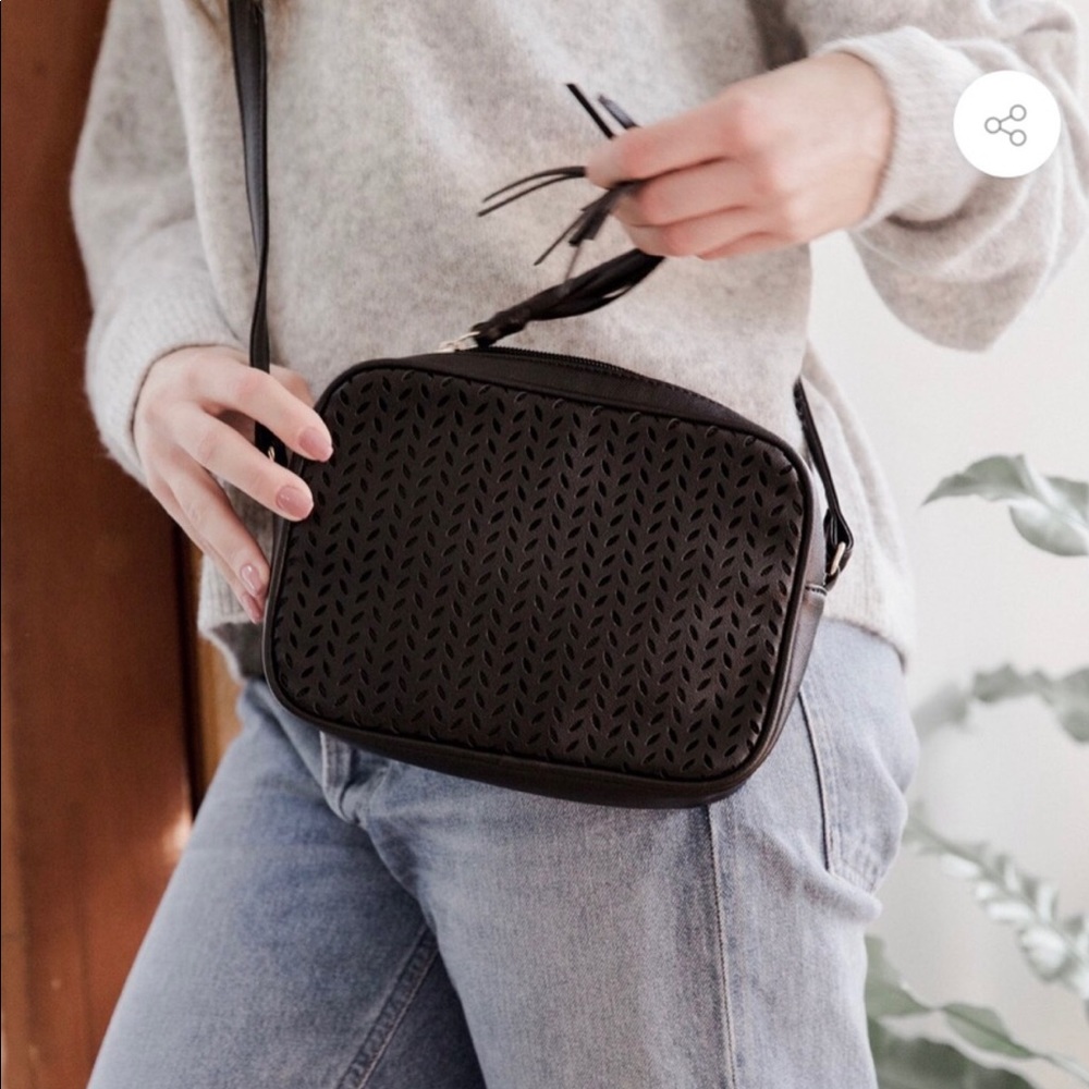 NWT Summer & Rose small black crossbody purse